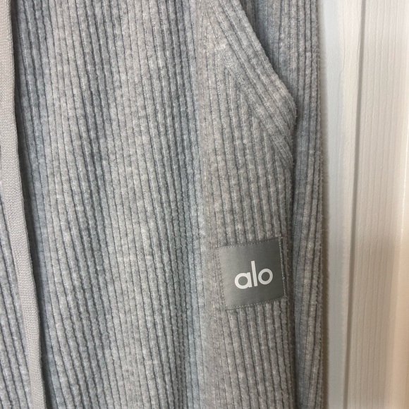 ALO Yoga Muse Sweatpant- Athletic Heather Grey/ Size Medium - Picture 9 of 11